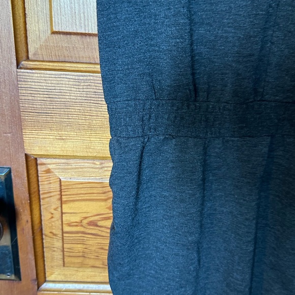 Sleeveless Ruched Dress - Size L - Like New - Picture 7 of 8